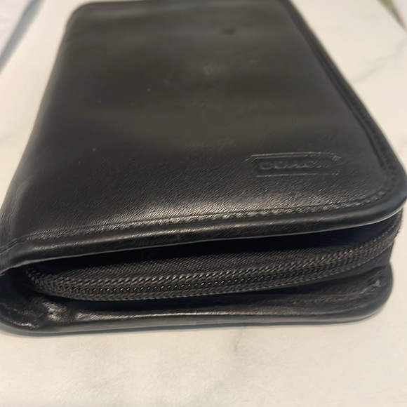 Vintage Coach leather - Zip card holder Wallet, Travel Organizer, Planner - Picture 14 of 14